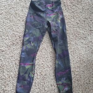 Lululemon train times tights sz 4